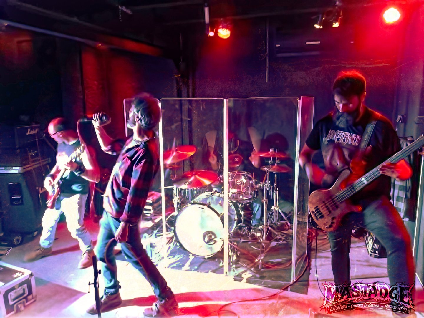 Mastadge — Photo live 03